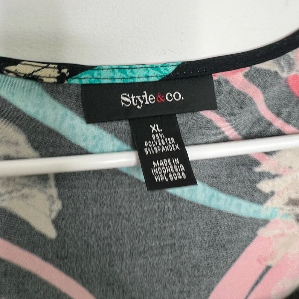 Style & Co Sleeveless Blouse Size XL - Picture 3 of 5
